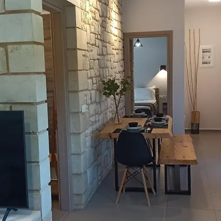 Renaissance Modern Stone House At - Private Pool *
