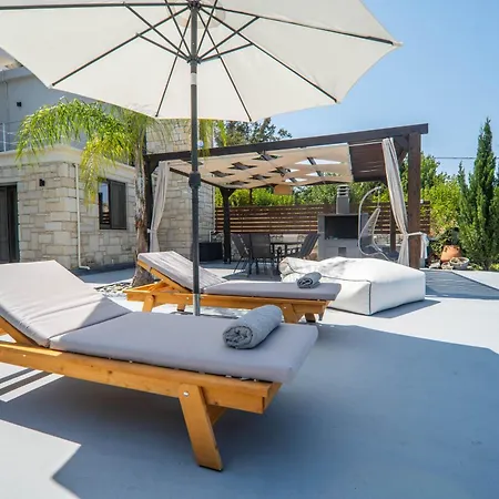 Renaissance Modern Stone House At - Private Pool